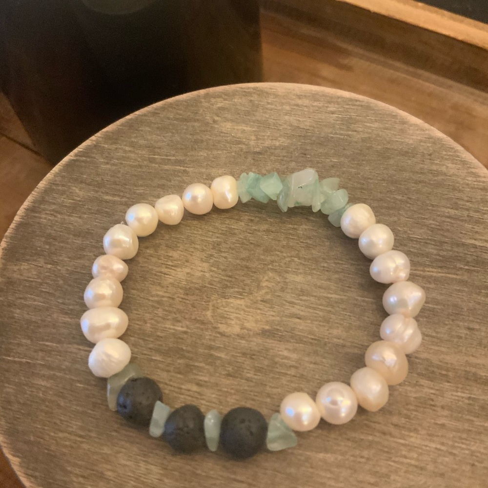 Lava And gemstone bracelet - Picture 2 of 2